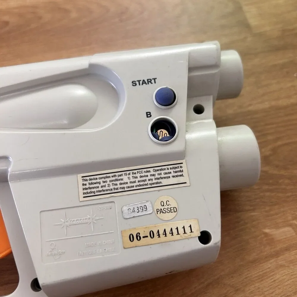 House of the Dead 2 Dreamcast W/ 2 Light Guns